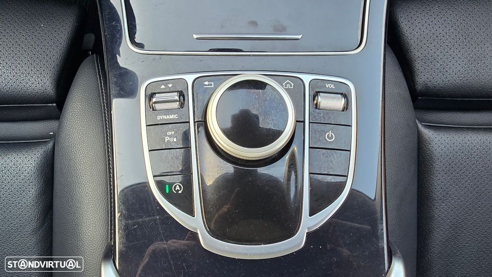Mercedes-Benz C 220 d Avantgarde — fotografia 48