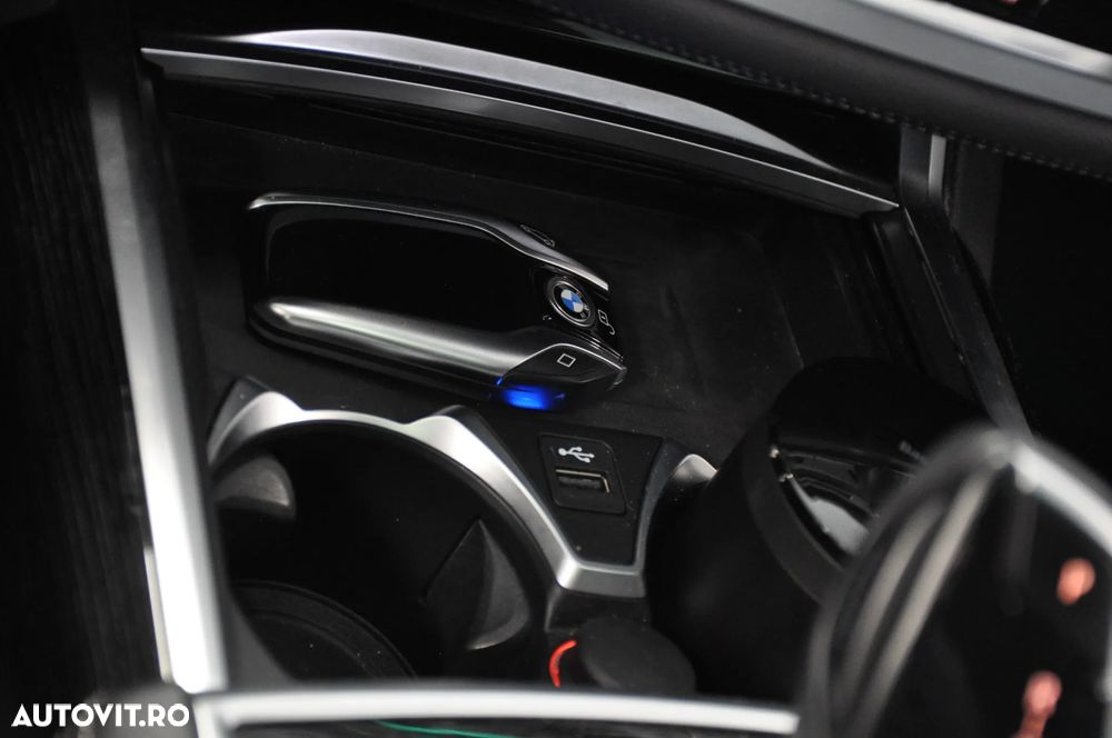 BMW Seria 7 730d xDrive MHEV - 30