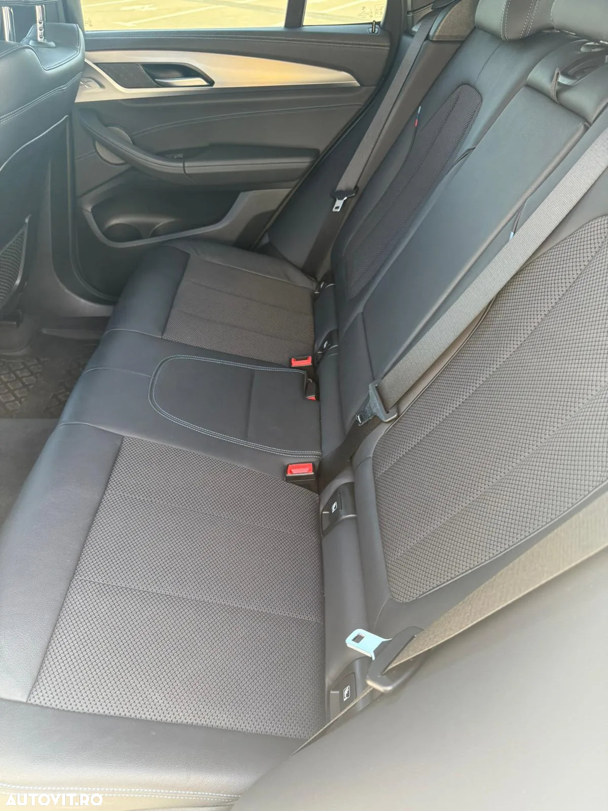 BMW X3 xDrive20i AT M Sport - 22