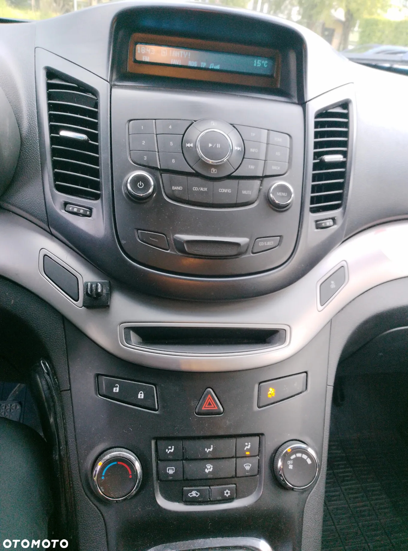 Chevrolet Orlando 1.8 LS+ - 8