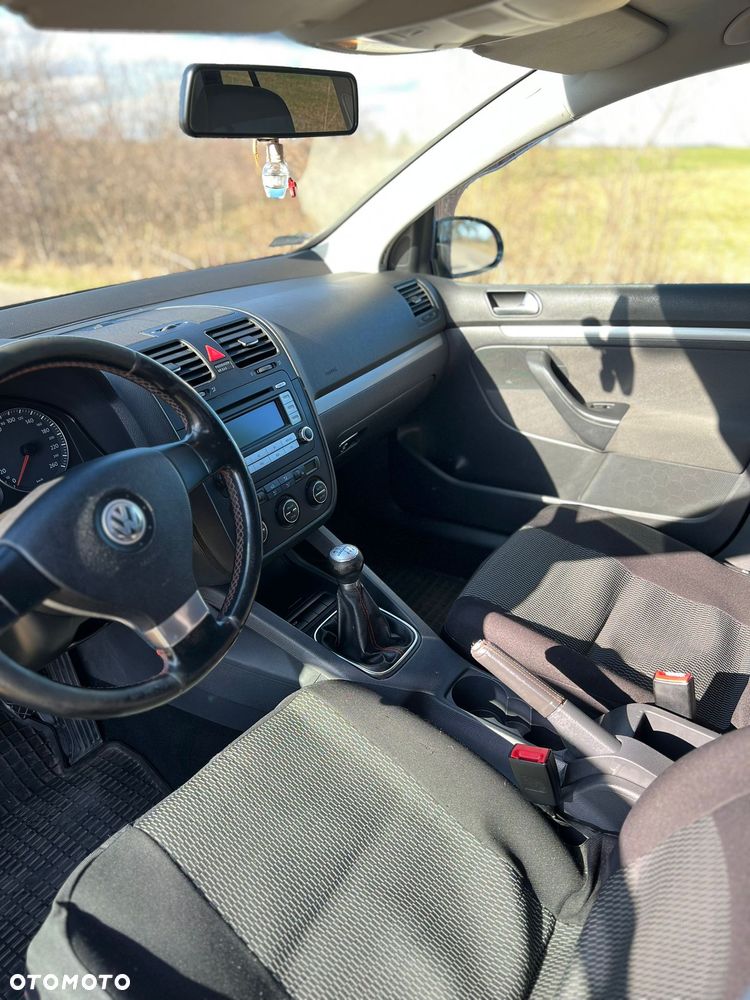 Volkswagen Golf - 15