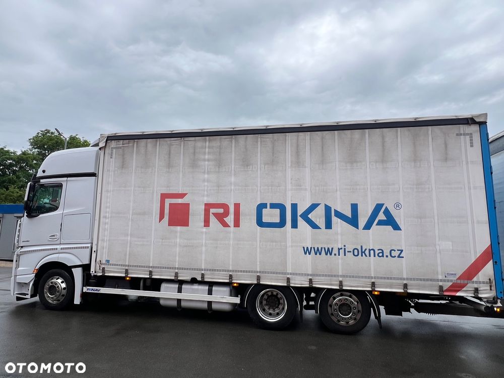 Mercedes-Benz 2546 GIGGASPACE ,firanka 7,80m - 9