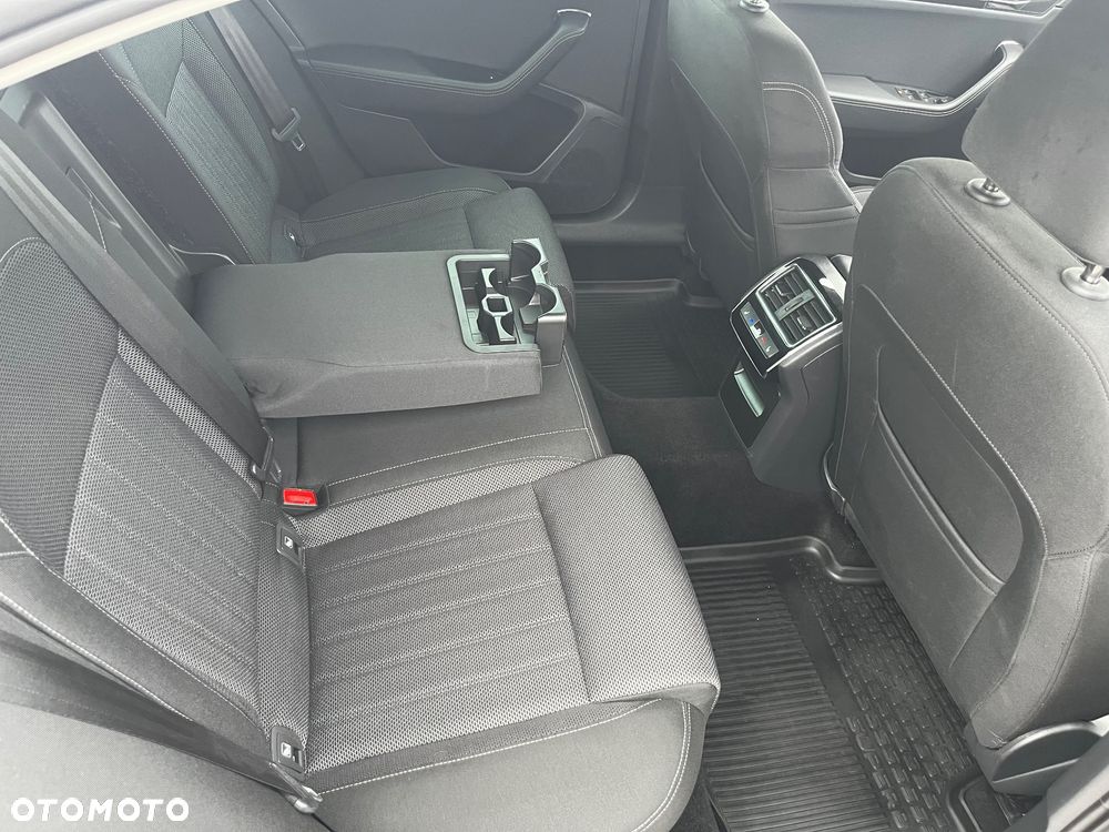 Skoda Superb 2.0 TSI Style DSG - 32