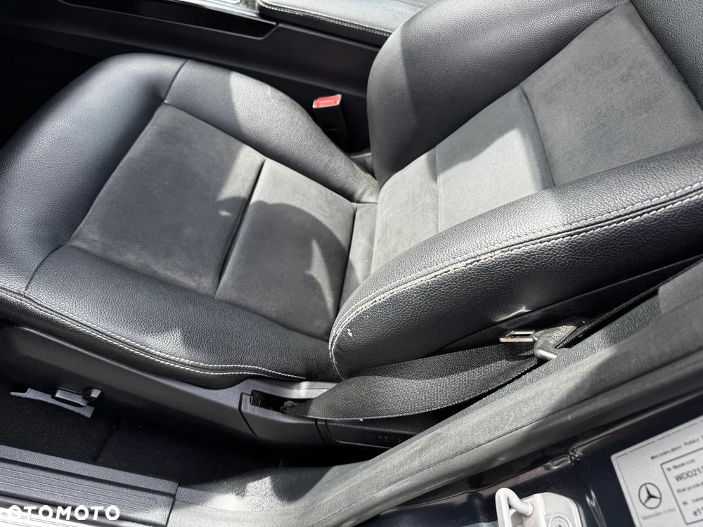 Mercedes-Benz Klasa E 220 CDI BlueEff Avantgarde - 13