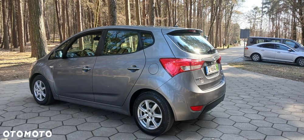 Hyundai ix20 1.6 CRDi blue YES Gold - 5