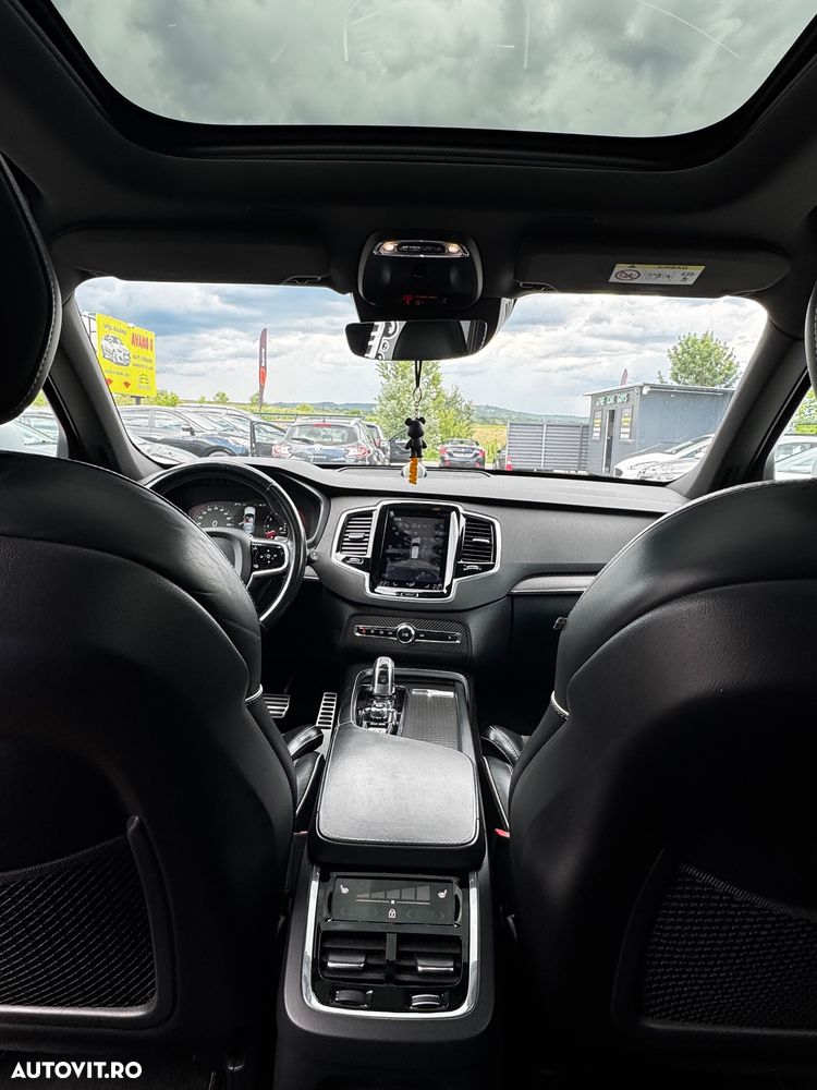 Volvo XC 90 - 8