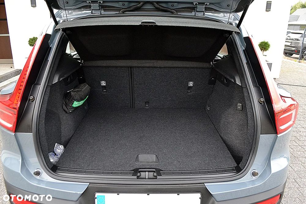 Volvo XC 40 - 24