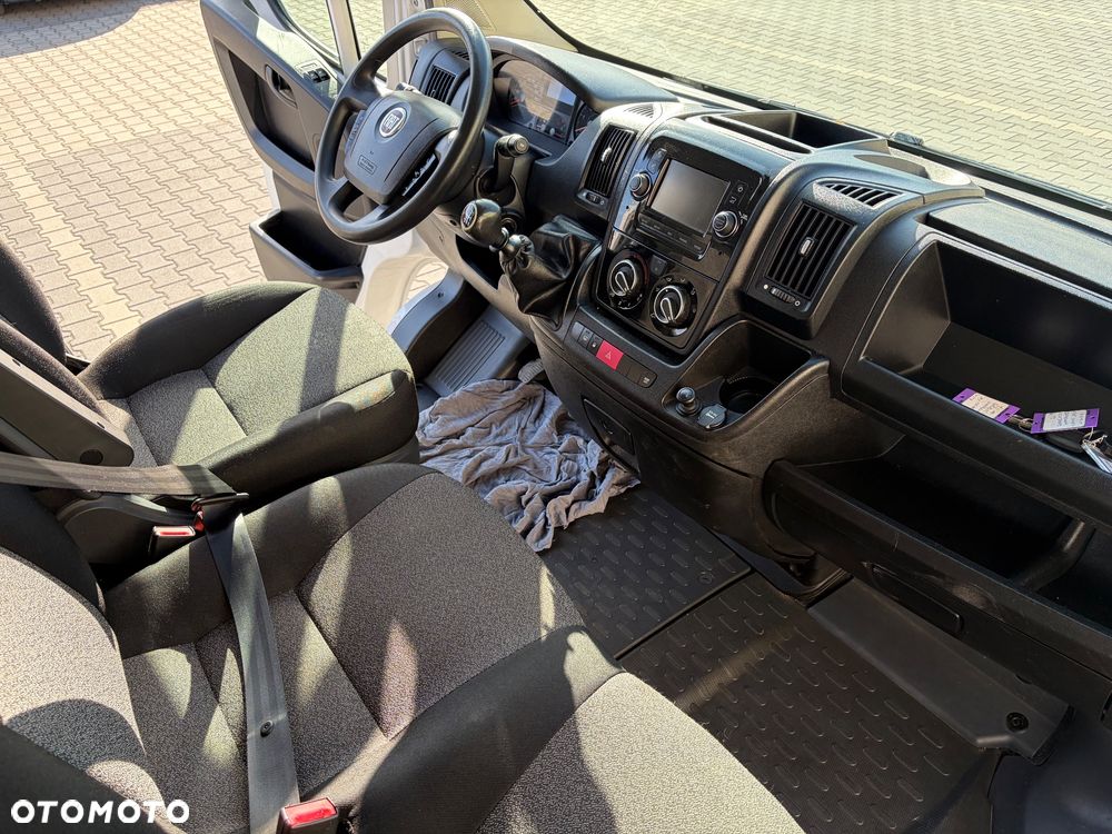 Fiat Ducato L2H2 blaszak serwisowka , winda boczna - 15