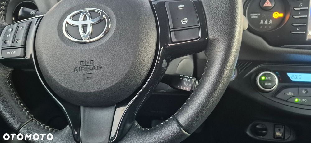 Toyota Yaris 1.5 VVT-i Launch Edition - 17