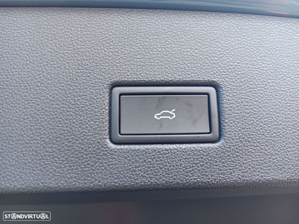 VW T-Roc 2.0 TDI R-Line DSG - 26