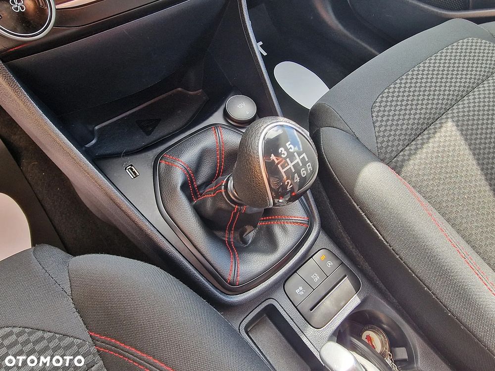 Ford Fiesta - 17