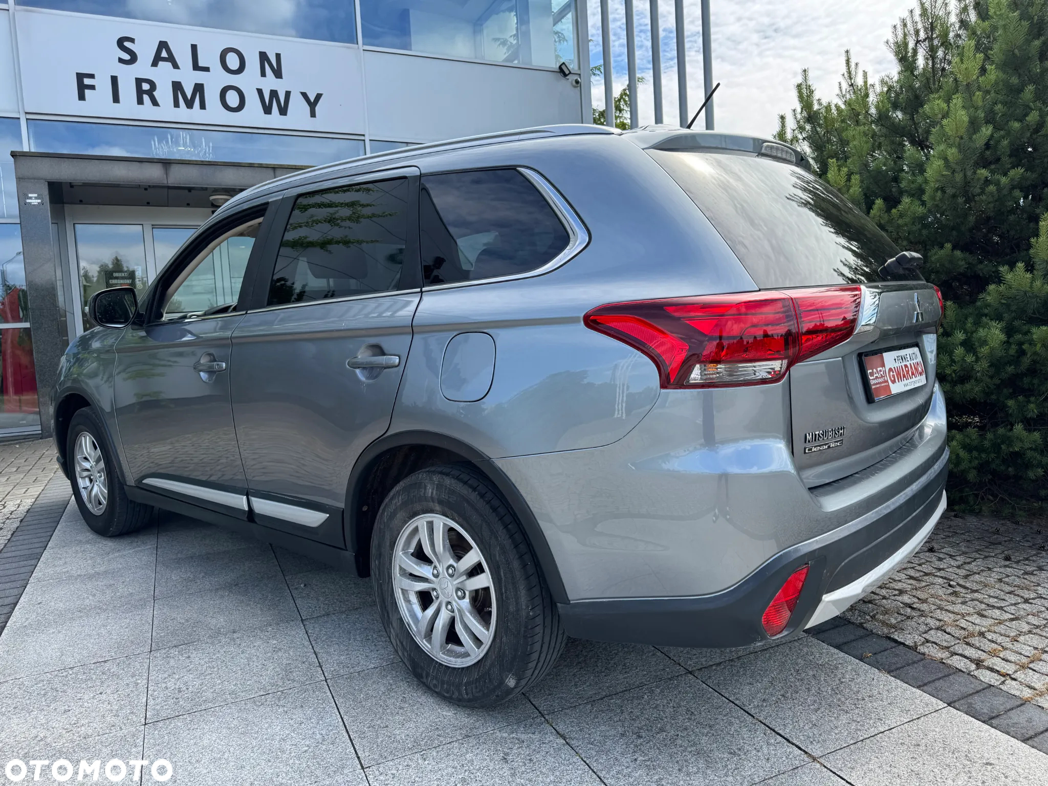 Mitsubishi Outlander 2.0 2WD Diamant Edition - 18