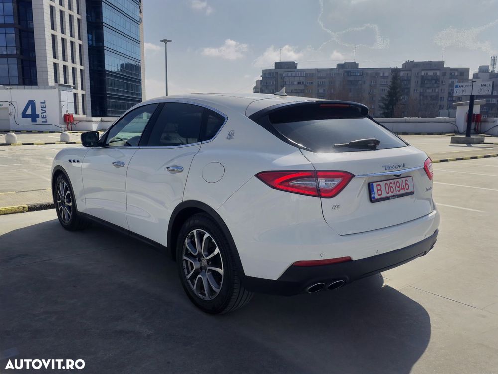 Maserati Levante Q4 GranLusso - 9
