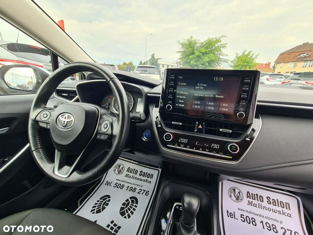 Toyota Corolla 1.8 Hybrid Comfort - 29