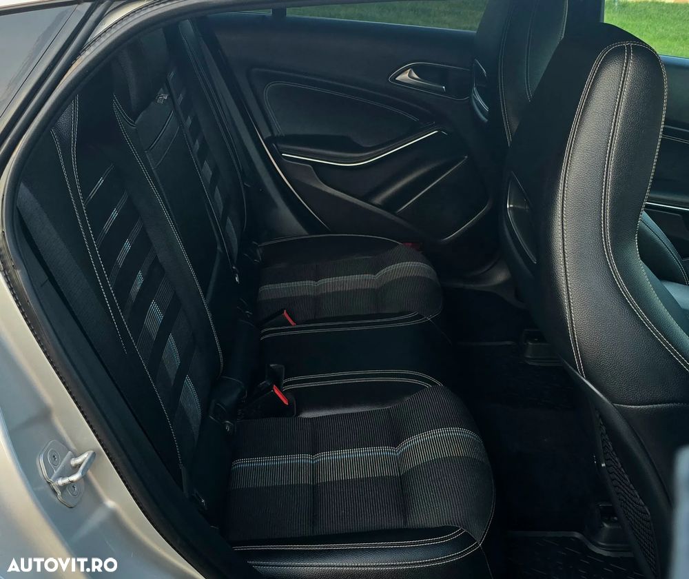 Mercedes-Benz CLA 220 d 7G-DCT AMG Line - 32