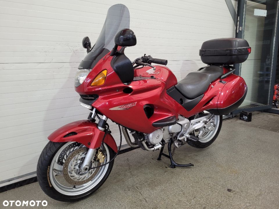 Honda NTV - 1
