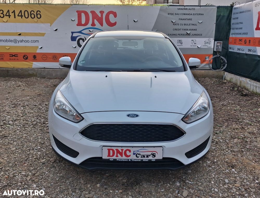 Ford Focus 1.5 TDCi DPF Start-Stopp-System Ambiente - 2