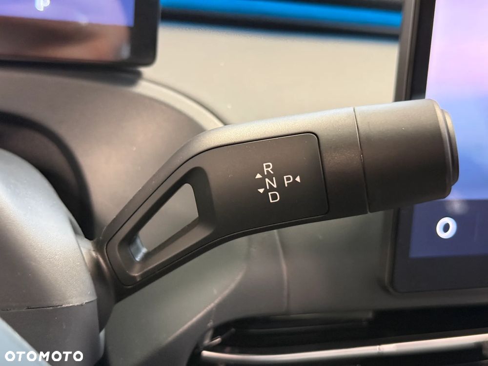 Geely Starray EM-i 1.5 PHEV Max - 16