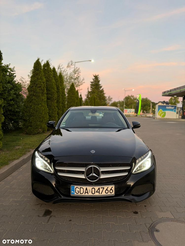 Mercedes-Benz Klasa C 200 4-Matic 9G-TRONIC - 2