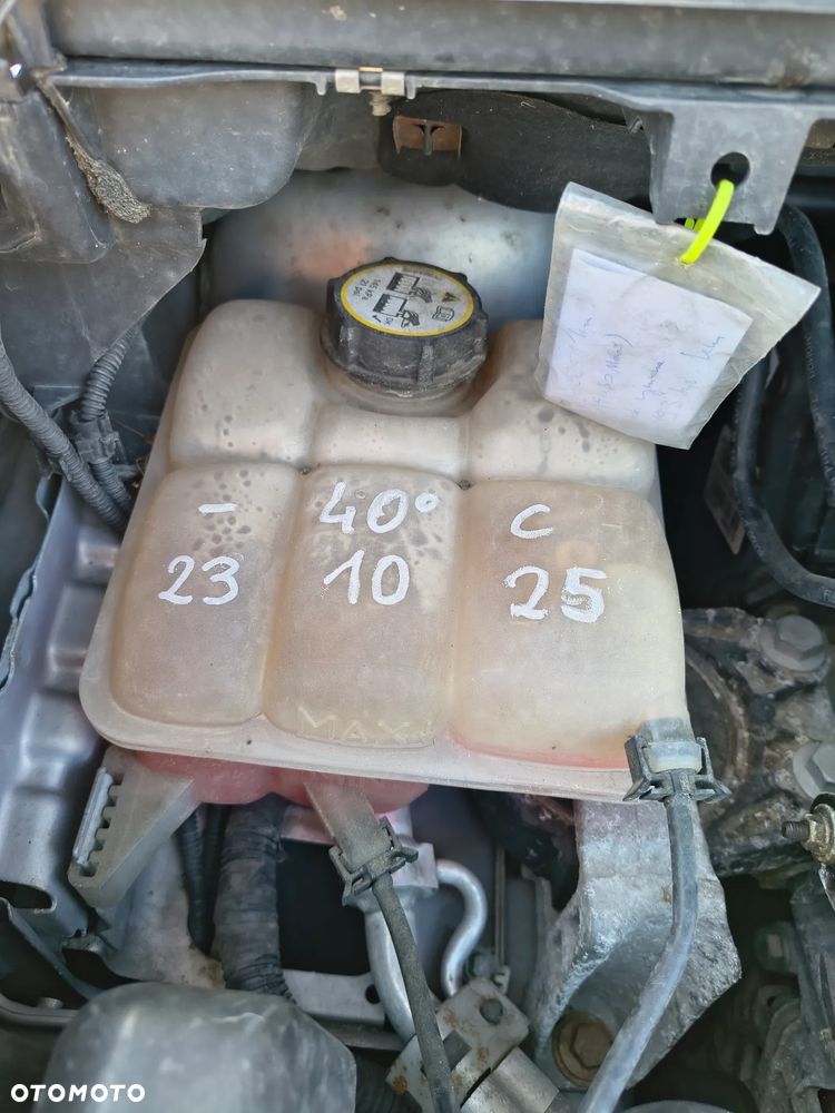 Ford Grand C-MAX 2.0 TDCi Titanium - 39