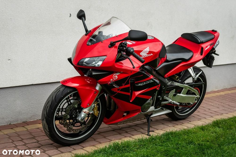 Honda CBR - 7