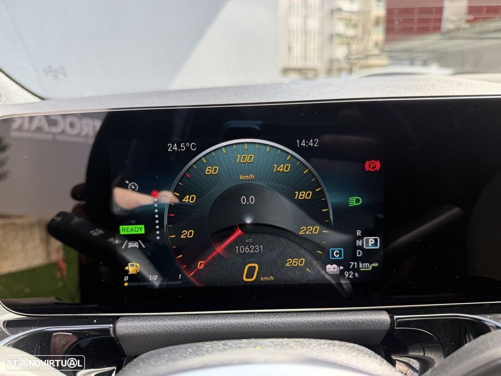 Mercedes-Benz GLA 250 e 8G-DCT Progressive - 33