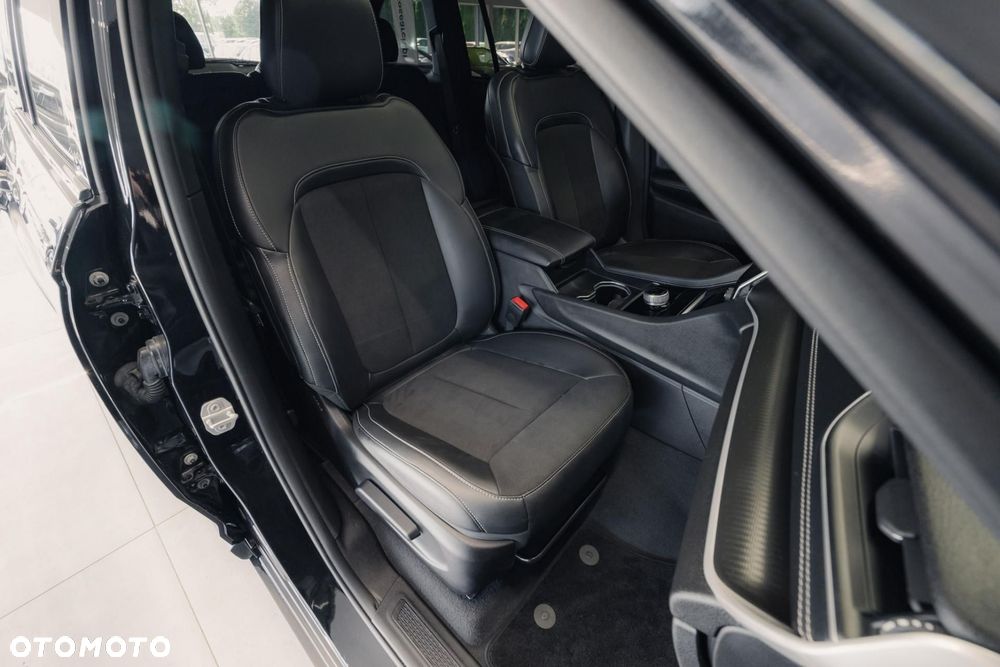 Jeep Grand Cherokee - 16