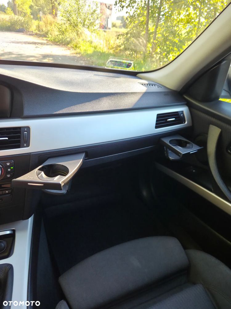 BMW Seria 3 - 29