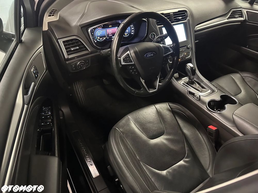 Ford Mondeo 2.0 TDCi Trend 4WD PowerShift - 13