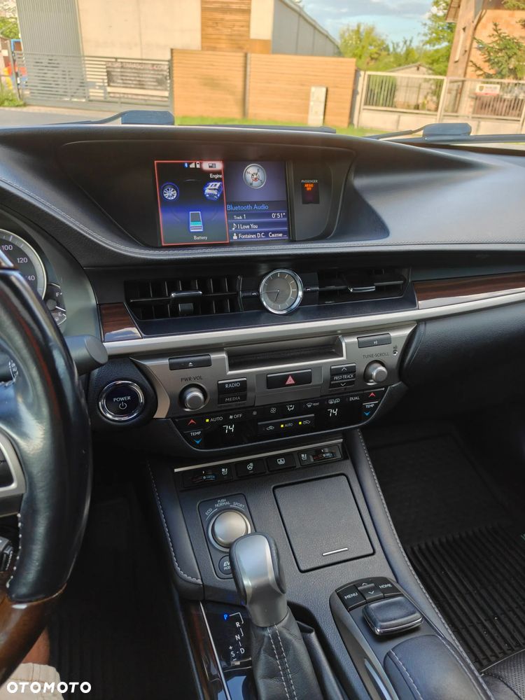 Lexus ES - 19