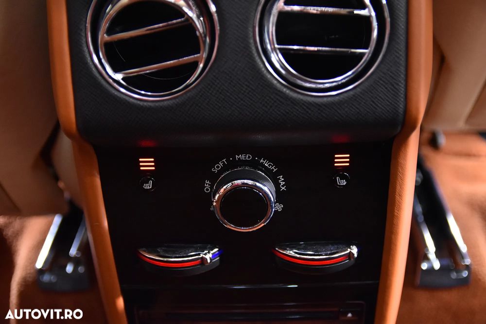 Rolls-Royce Cullinan - 25