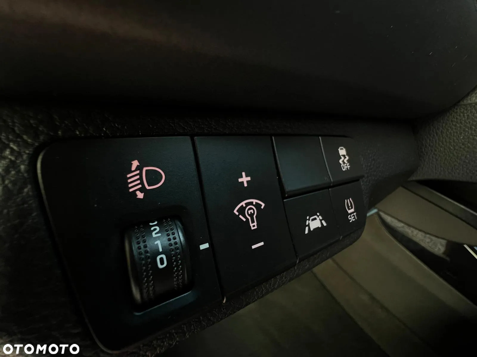Kia Rio 1.4 L - 22