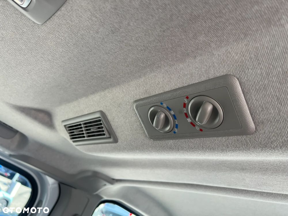 Renault Trafic - 18