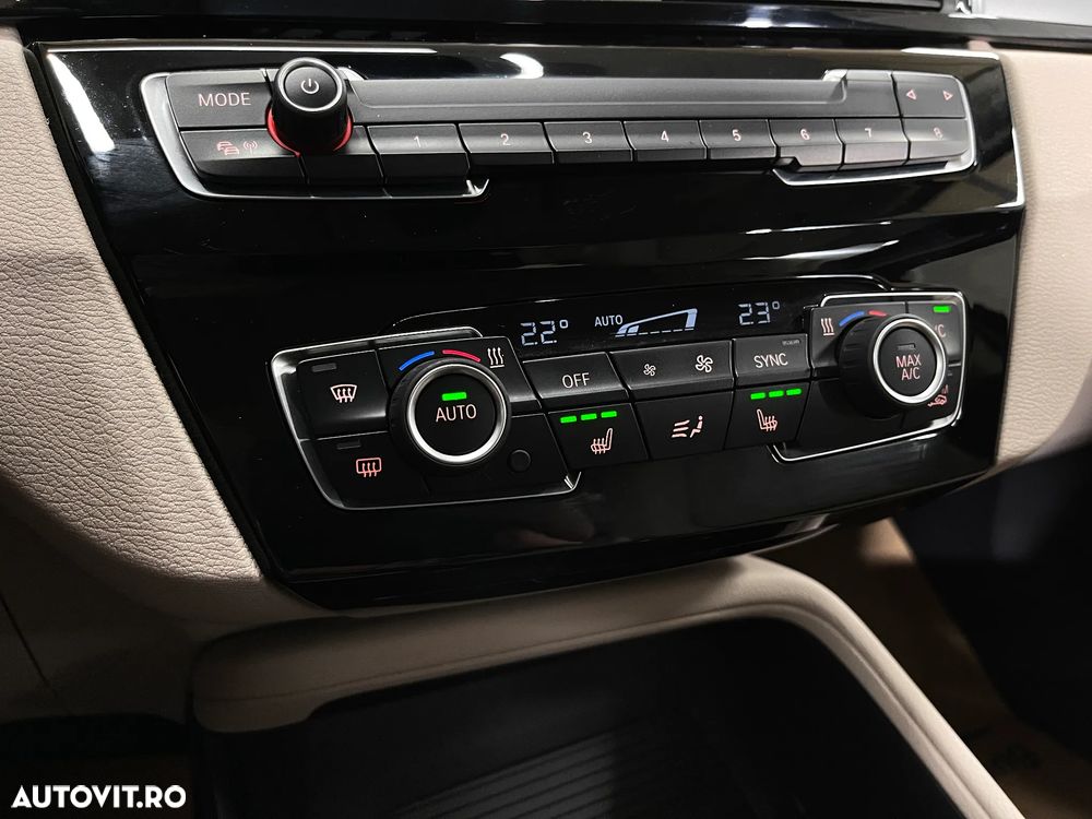 BMW X1 sDrive18i - 19