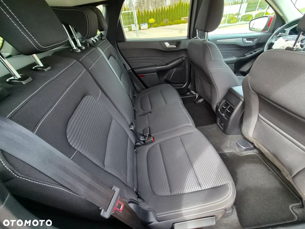 Ford Kuga 1.5 EcoBoost TITANIUM - 9