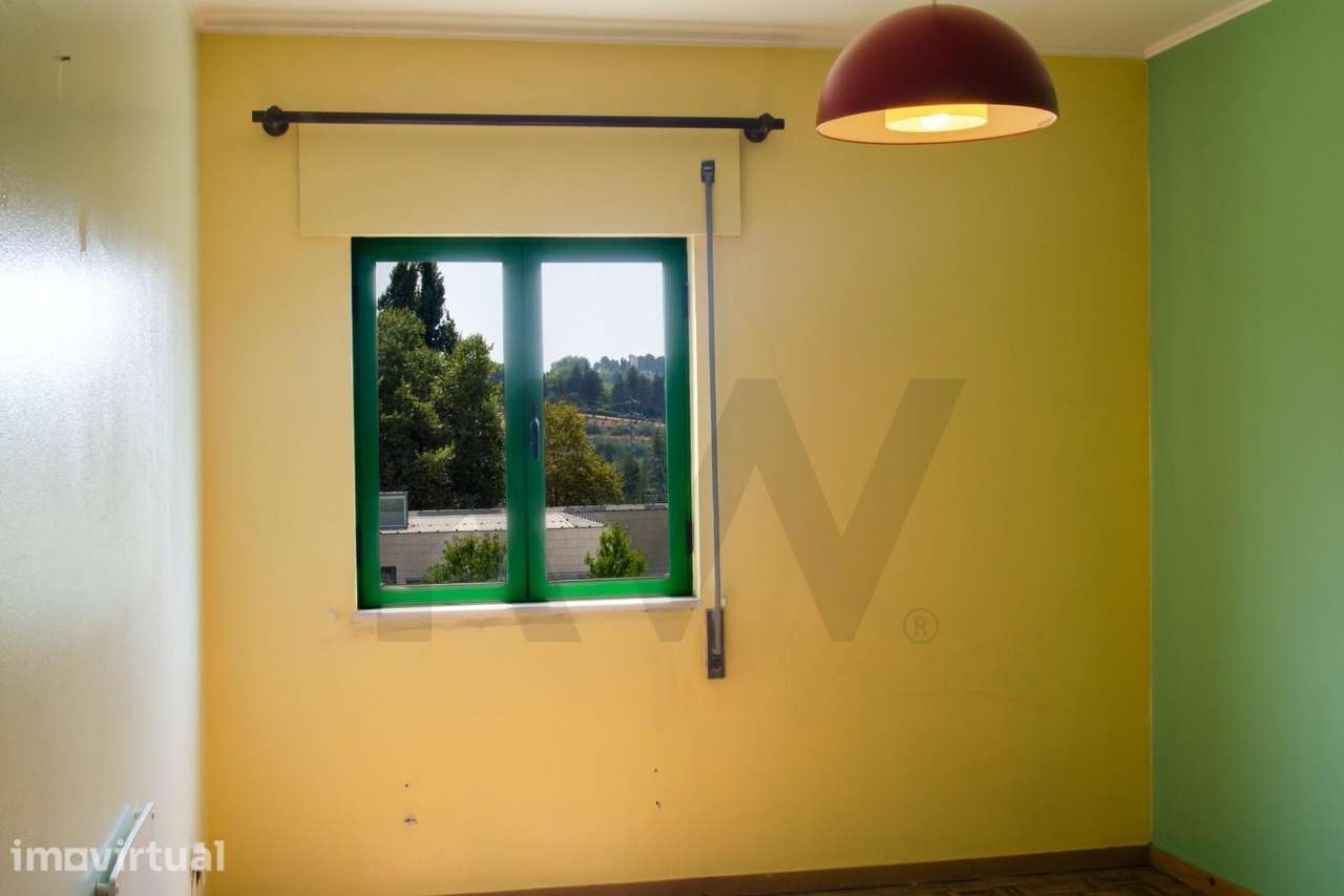 Apartamento T4 com varanda no Bairro da Araucária – Vila Real — UTAD - Grande imagem: 5/13