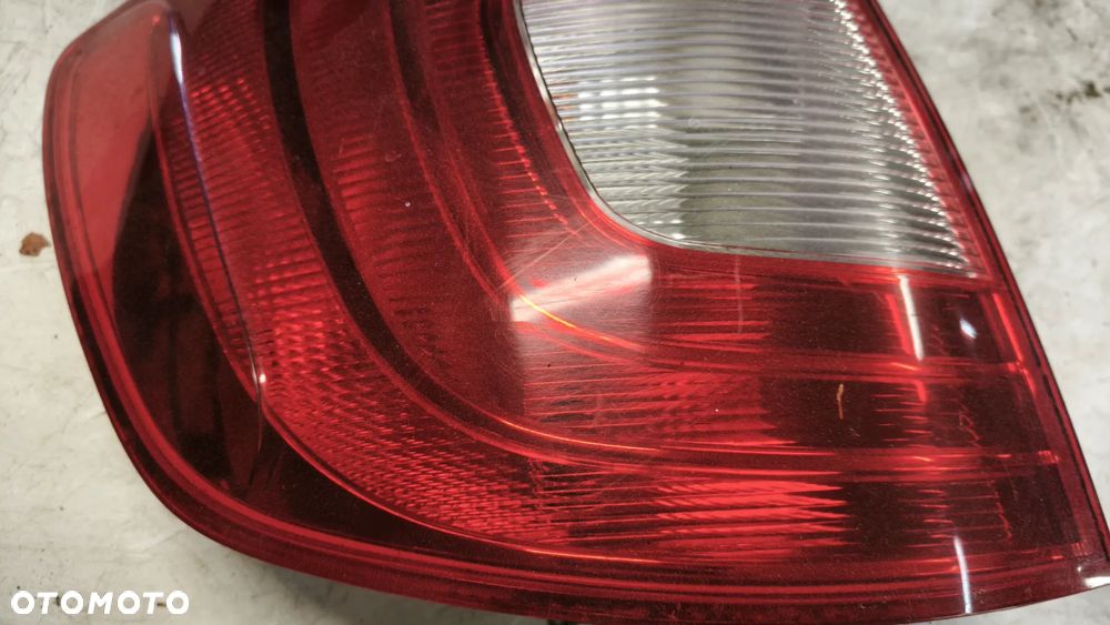 SKODA SUPERB II 10r KOMBI LAMPA LEWA TYLNA LEWY TYŁ - 2