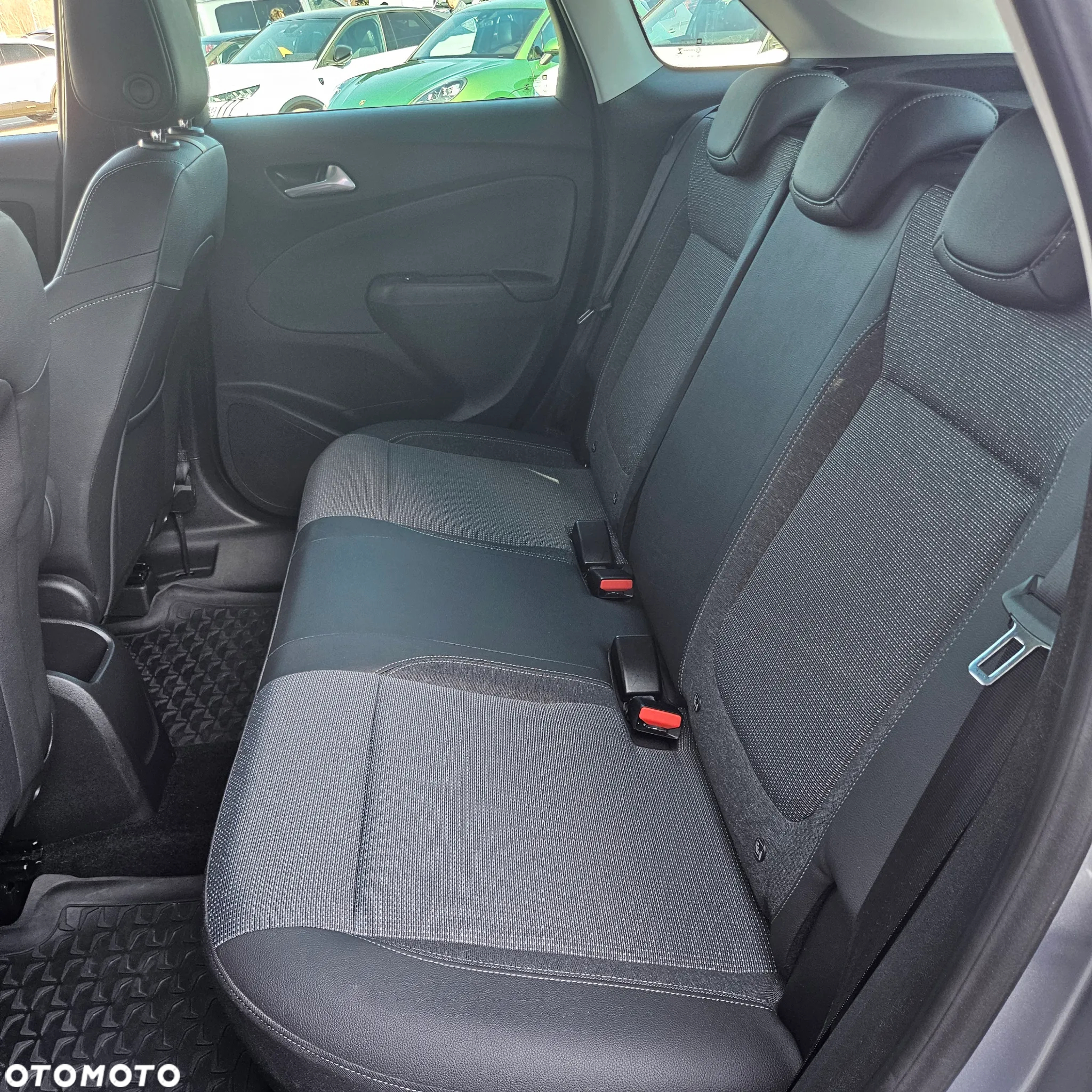 Opel Crossland X 1.2 T Eco Enjoy S&S - 12