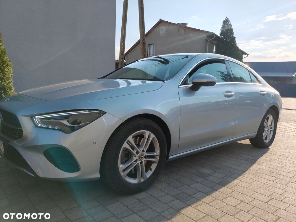 Mercedes-Benz CLA 250 e 8G-DCT Special Edition - 20