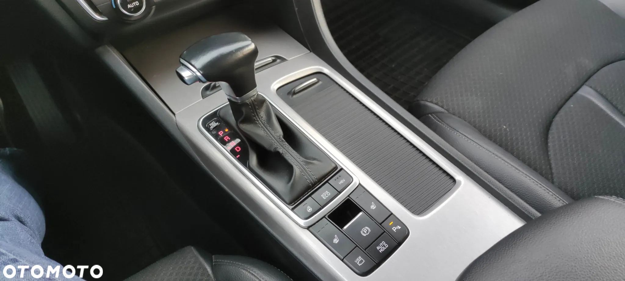 Kia Optima Plug-in Hybrid - 20