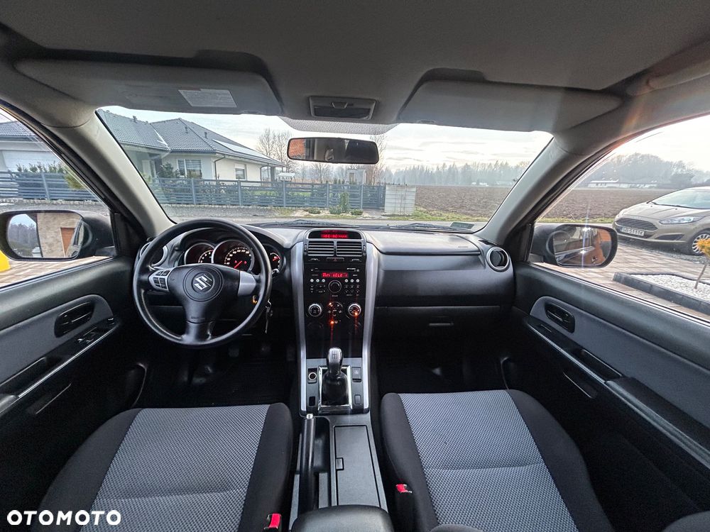 Suzuki Grand Vitara 1.6 - 7