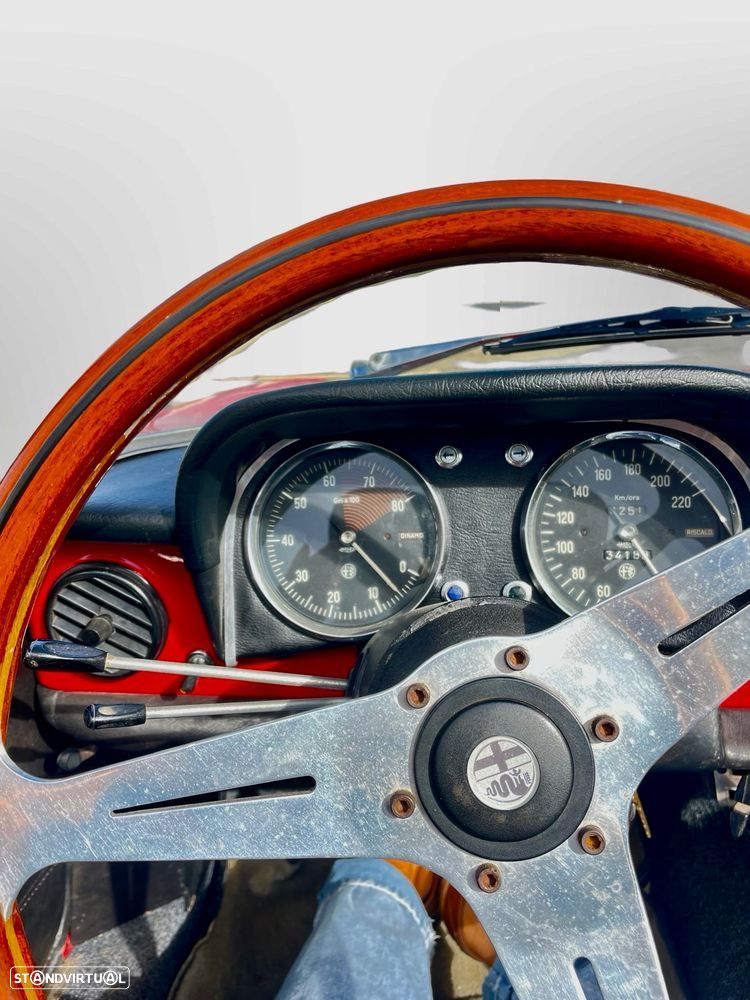 Alfa Romeo Spider - 35