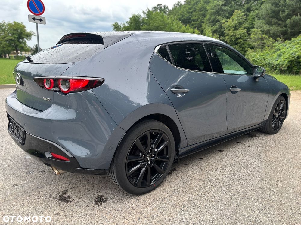 Mazda 3 - 8