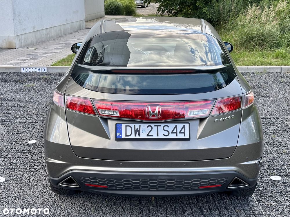 Honda Civic 1.8i-VTEC Sport - 9