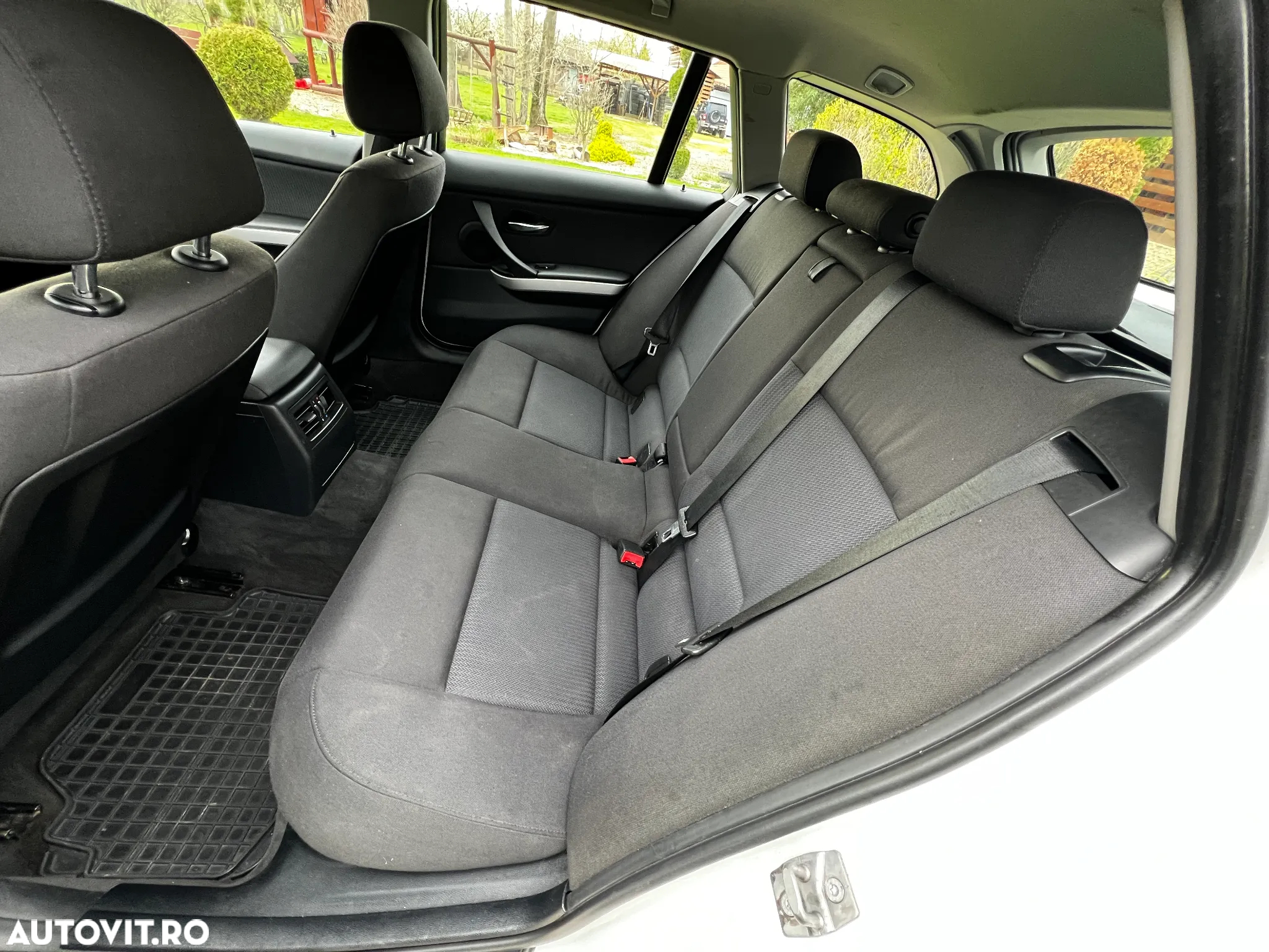 BMW Seria 3 316d - 28