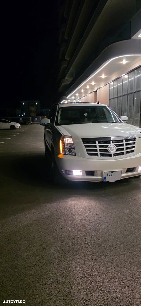 Cadillac Escalade 6.0 V8 Platinum - 6