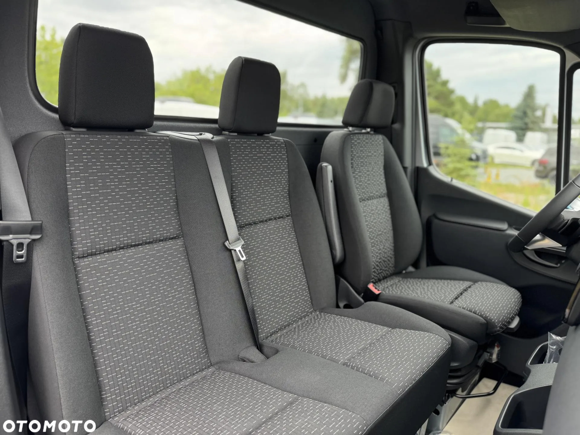 Mercedes-Benz Sprinter - 6