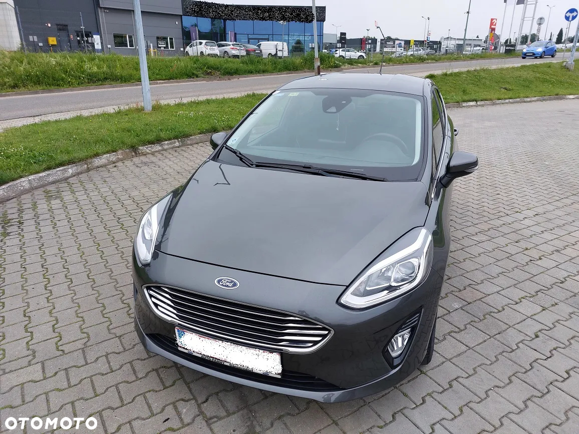 Ford Fiesta - 32