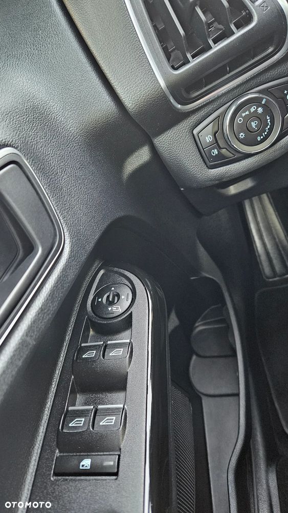 Ford B-MAX 1.0 EcoBoost Titanium - 17