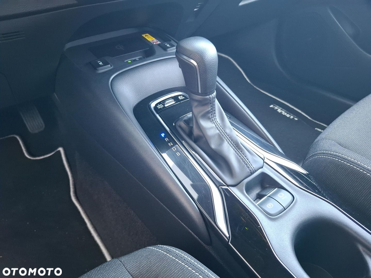 Toyota Corolla - 17